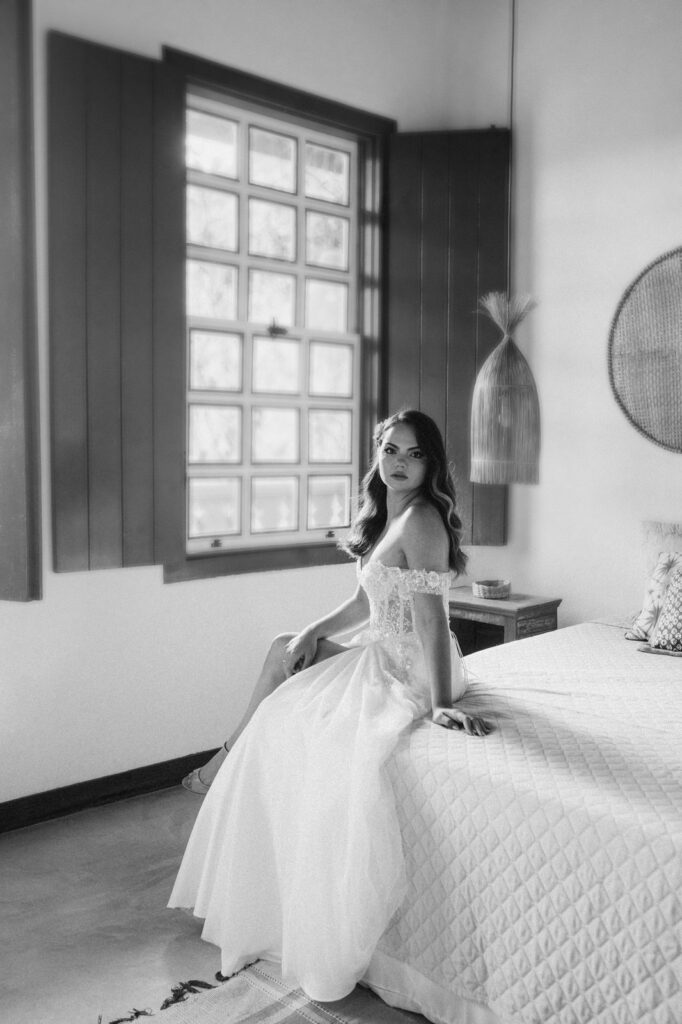 Editorial realizado para Luxo de Noiva EM 2022 - Fotografa: Regiane Freitas - Produção: Pamela - Vestido: Vinna Atelier Lais - Fazenda: Pedra Morena - Caratinga - MG